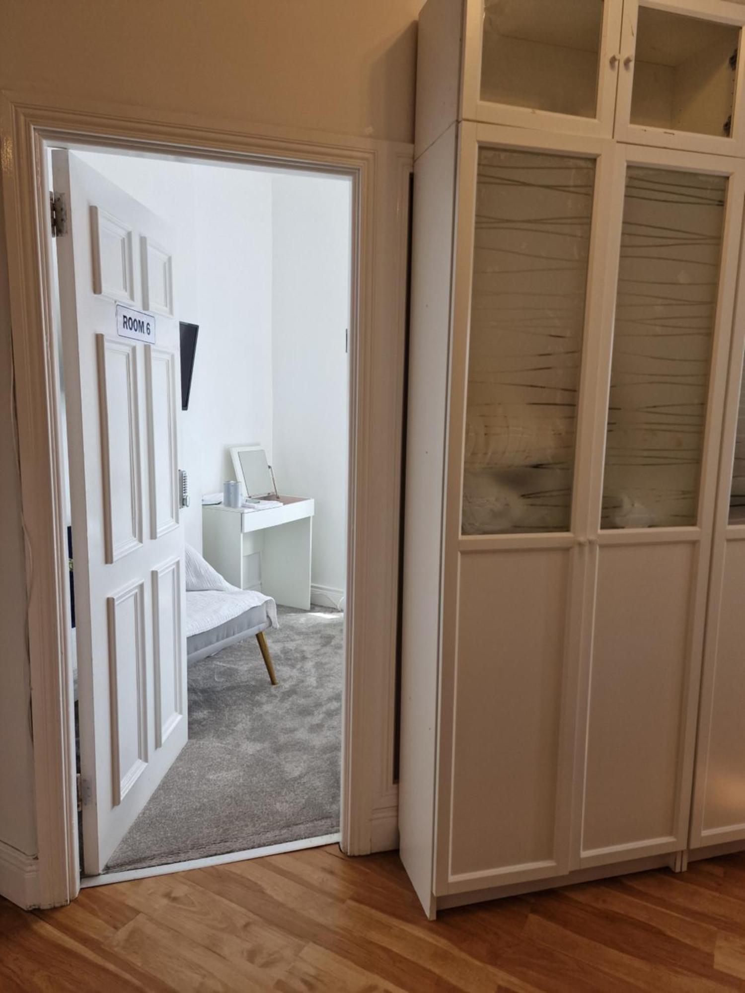 Aunty Katie'S House, Ni Tourist Board Certified & Located On The Main Oldpark Road To Belfast, With Free Continental Breakfast & Free Ultra Fast Sky Internet, Free Sky Sports & Free Sky Cinema, Self-Check In After 10Pm Gmt Hostel Luaran gambar