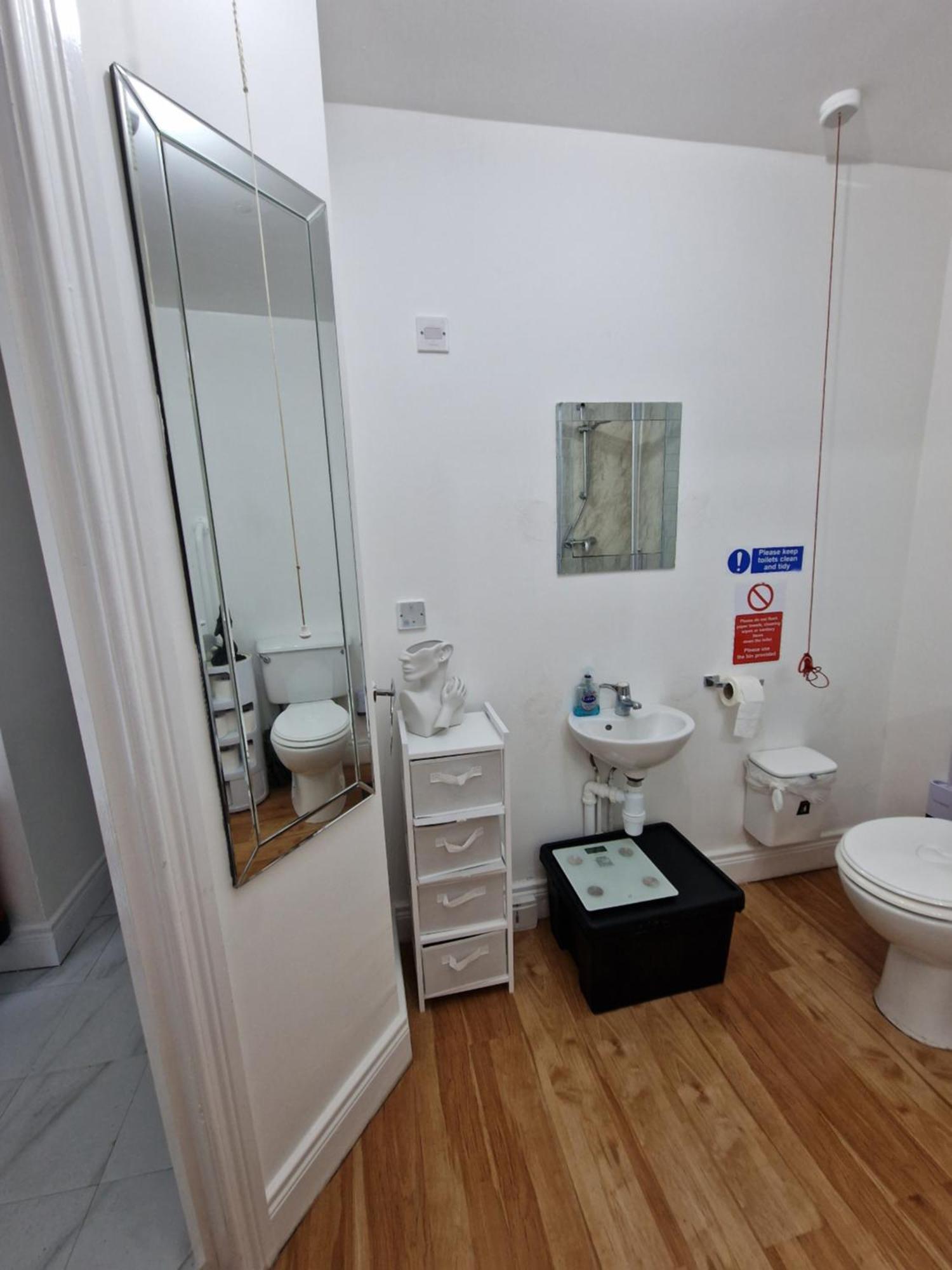 Aunty Katie'S House, Ni Tourist Board Certified & Located On The Main Oldpark Road To Belfast, With Free Continental Breakfast & Free Ultra Fast Sky Internet, Free Sky Sports & Free Sky Cinema, Self-Check In After 10Pm Gmt Hostel Luaran gambar