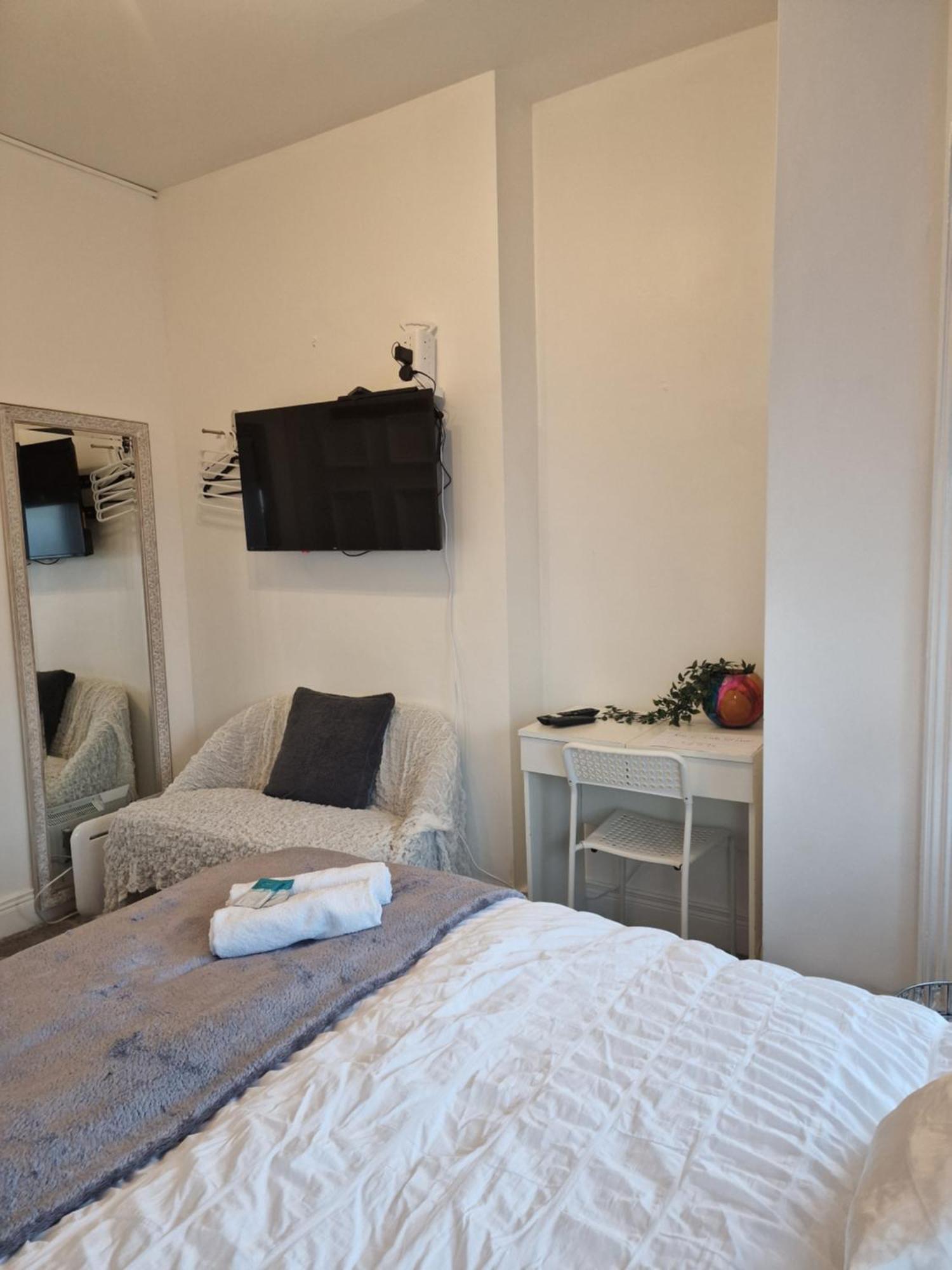 Aunty Katie'S House, Ni Tourist Board Certified & Located On The Main Oldpark Road To Belfast, With Free Continental Breakfast & Free Ultra Fast Sky Internet, Free Sky Sports & Free Sky Cinema, Self-Check In After 10Pm Gmt Hostel Luaran gambar